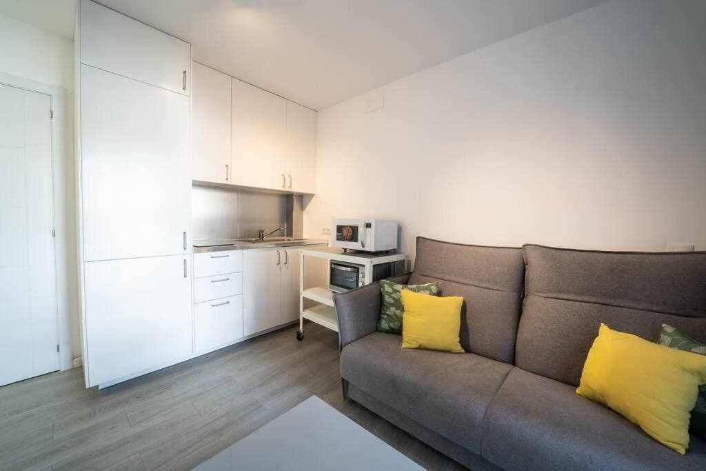 1 Room Atico Pedregalejo Málaga Esterno foto